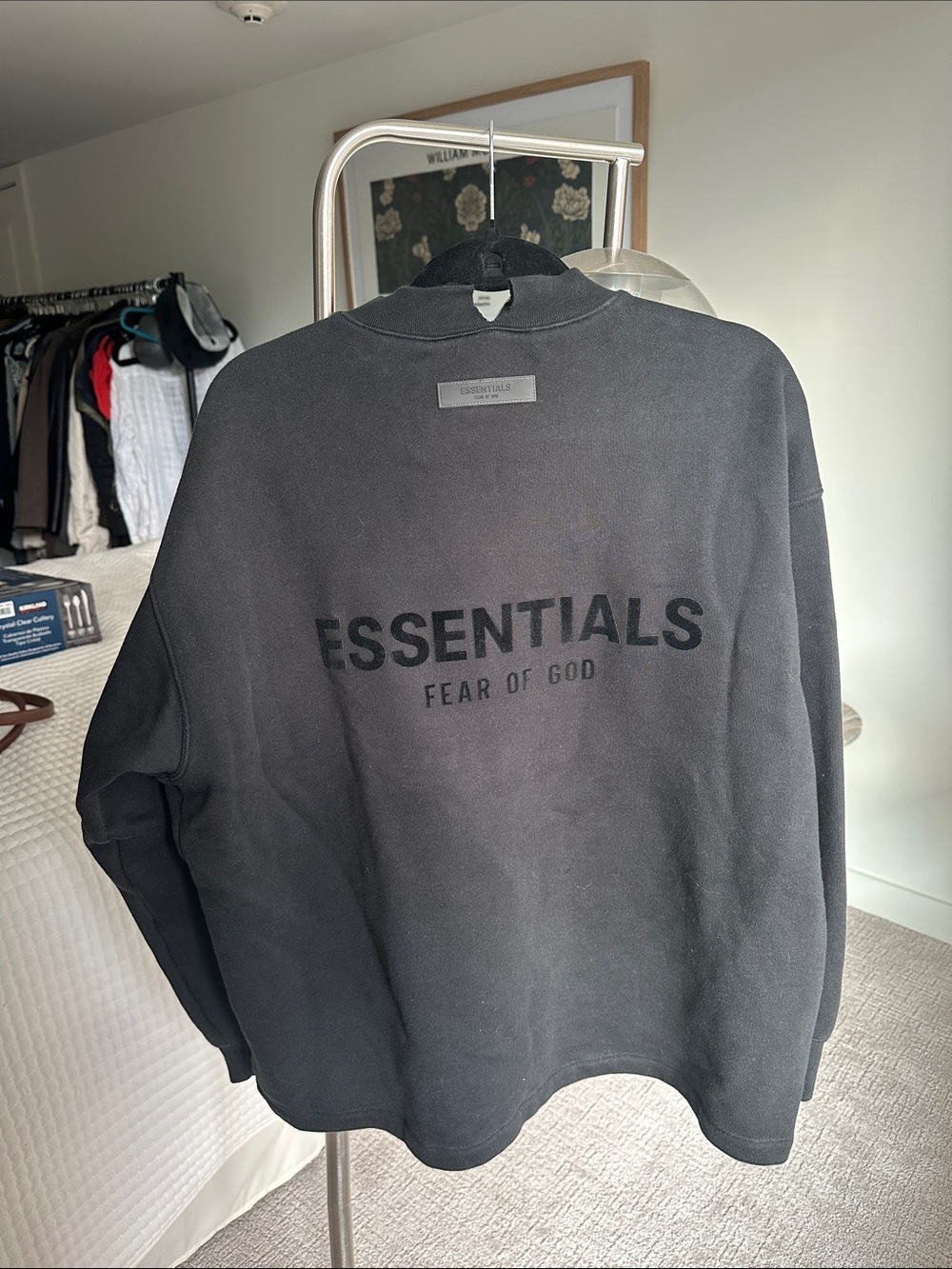 OVERSIZED Fear of God ESSENTIALS Black Crewneck Sweatshirt
